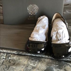 Vince Camuto flats